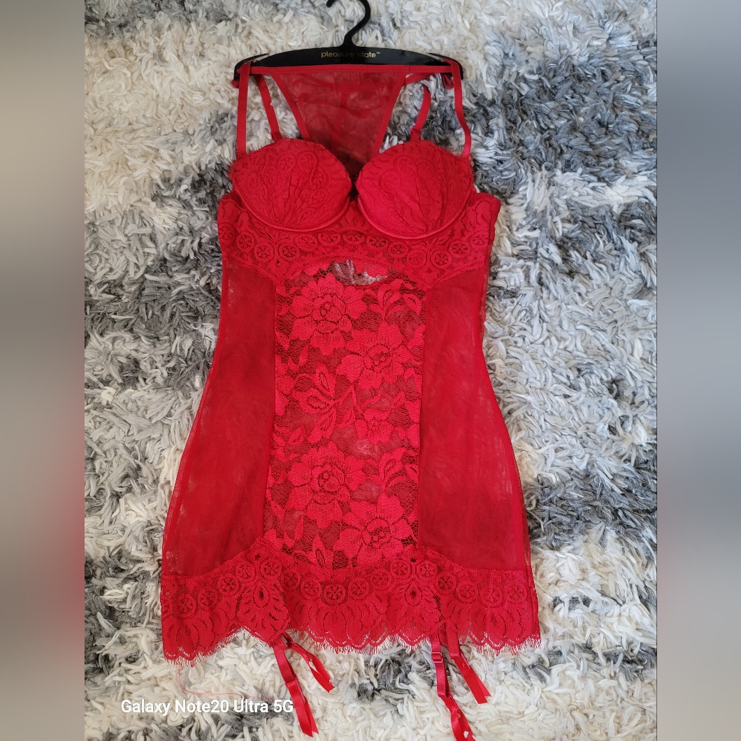 Brand New Beautiful Fredericks Of Hollywood